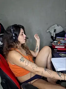 luuhcat09 online show from March 4, 1:56 am