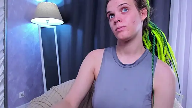 KIKI Krash online show from October 18, 10:07 am