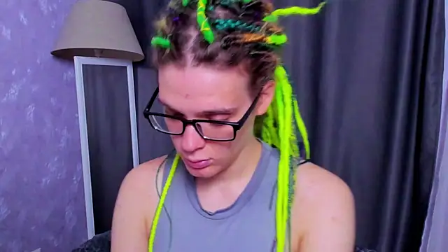 KIKI Krash online show from September 23, 10:35 am