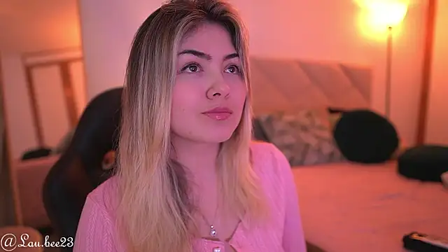 Lau Bee online show from September 18, 6:17 pm