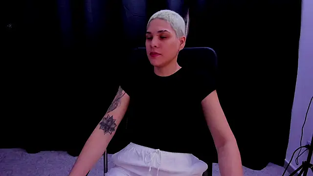 Charlee pink online show from September 15, 7:32 pm