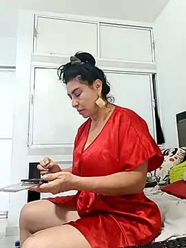 katysquirtdirty online show from March 4, 10:33 am