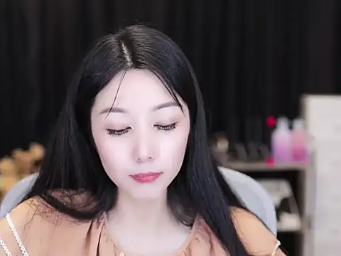 Nuyoah-77 online show from September 9, 4:40 pm