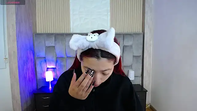 Mia Rinn online show from September 10, 1:11 pm