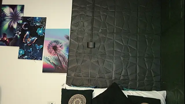 graceymilf666 online show from October 21, 11:36 am