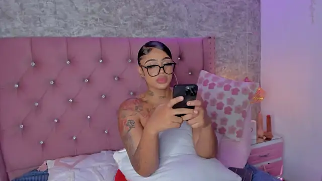 Mia Jansen online show from January 7, 6:11 pm