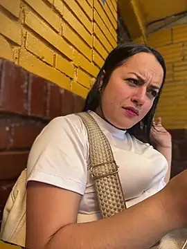 Lesly 10- online show from March 21, 8:14 pm