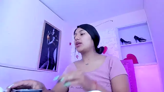 SarahStones online show from October 17, 3:21 am