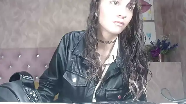 AnnieSoul online show from October 6, 2:45 pm