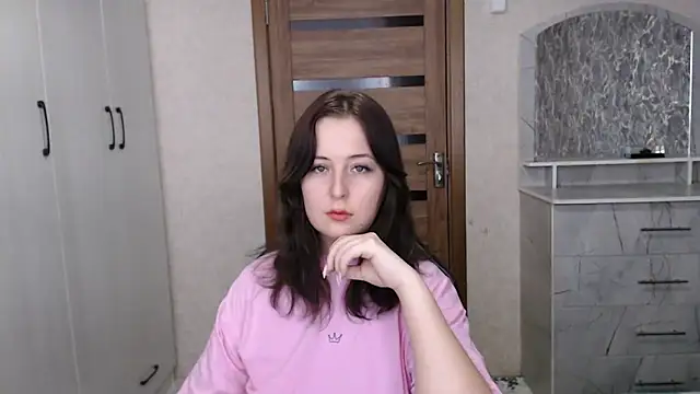 Kristy-Max online show from December 15, 10:53 am