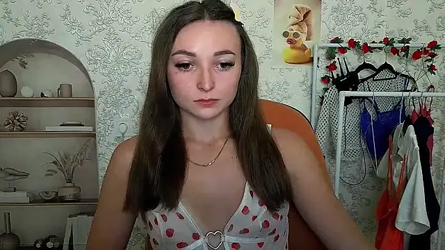  Barbie Kiss  online show from October 5, 3:28 pm