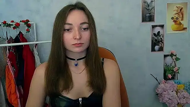  Barbie Kiss  online show from December 2, 12:29 pm