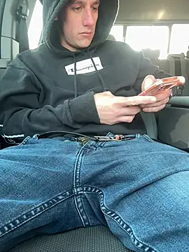 PeytonJohnn online show from February 2, 8:30 pm