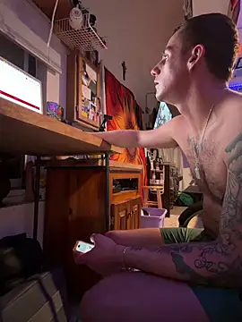 PeytonJohnn online show from February 1, 1:04 am