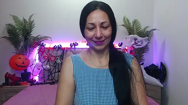 LiluGrants online show from October 19, 6:21 pm