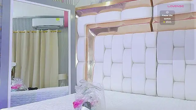 Beautifulskinny18 online show from April 7, 7:49 pm