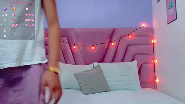 Beautifulskinny18 online show from September 8, 8:19 pm