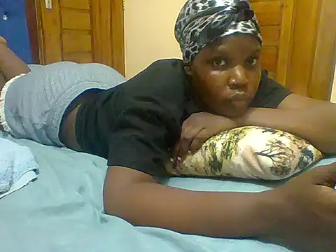 Bootylicious- online show from January 18, 9:11 pm