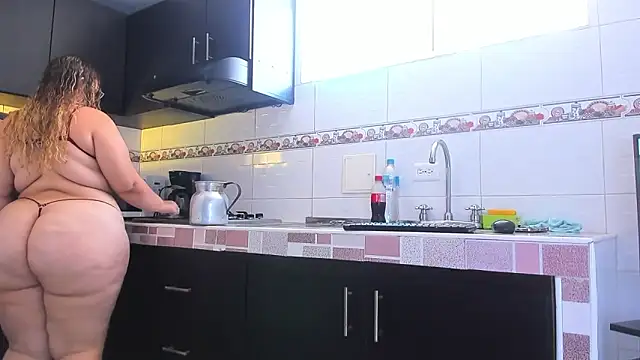 Emma-evans online show from October 29, 1:58 pm