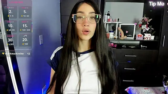 Emilytafur online show from July 9, 7:27 pm