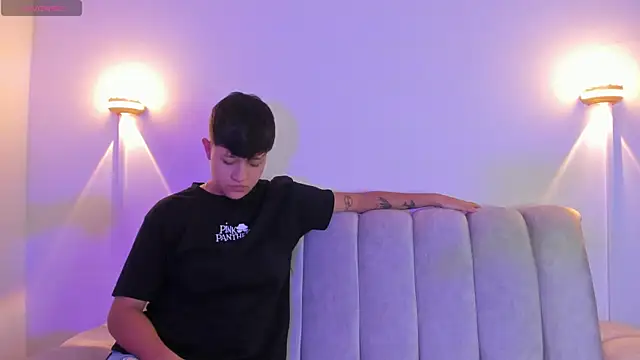 violet casper  online show from October 22, 5:01 am