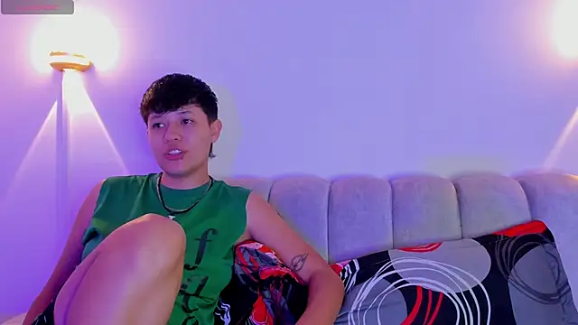 violet casper  online show from November 13, 7:07 am