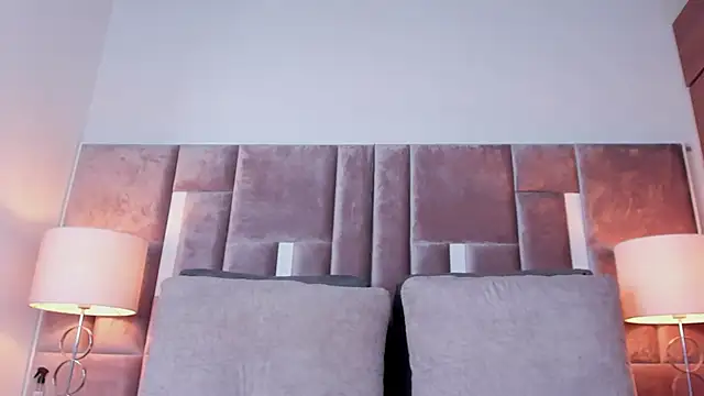 Nia Bunny online show from November 1, 1:48 pm