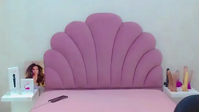 briana sex32 online show from February 20, 4:00 am