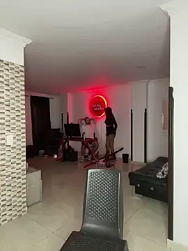 persiluci online show from January 8, 5:44 am