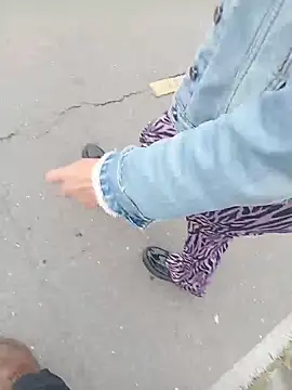 sophie banger online show from April 15, 8:42 pm