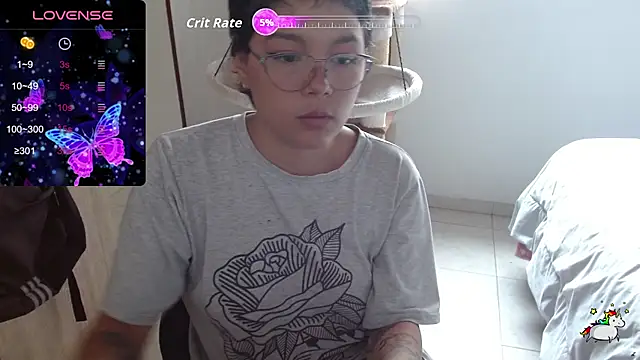 TRIXIE TANG28 online show from October 9, 3:16 pm