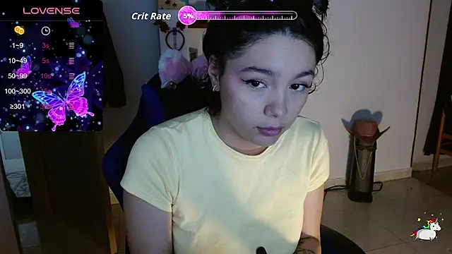 TRIXIE TANG28 online show from February 2, 3:05 am