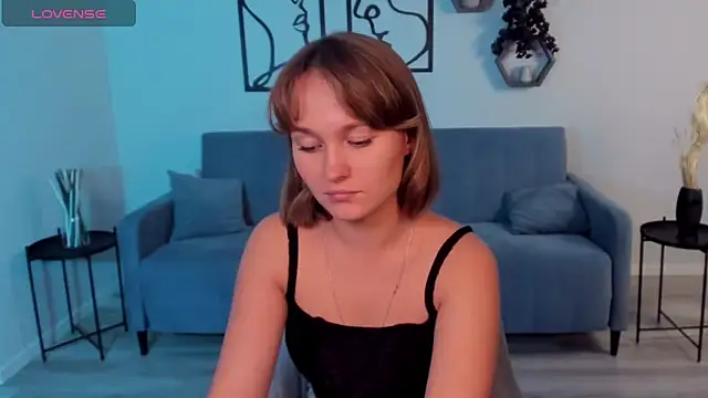 BritnieCute online show from October 20, 5:32 am