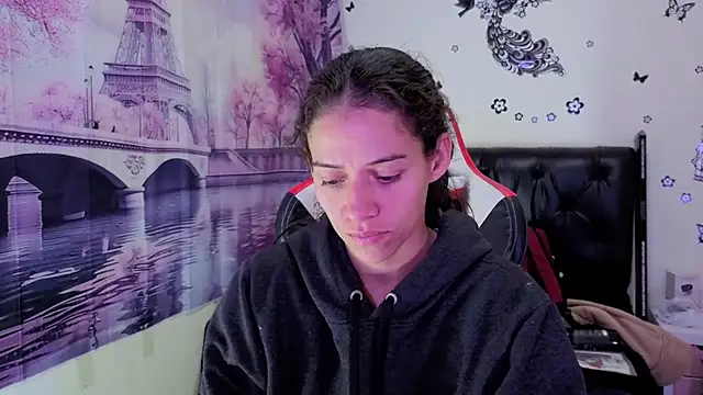 daniela rivasth online show from September 14, 5:49 am