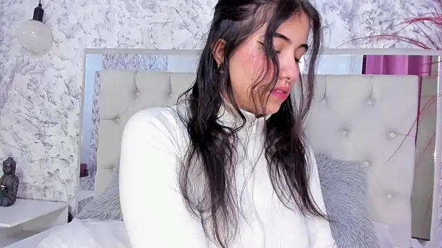 Megan rossee online show from October 28, 11:27 am