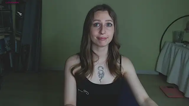 OaklynDobson online show from July 24, 7:00 pm