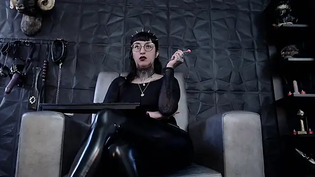 Agata Darkness online show from October 14, 8:55 pm