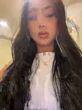 SOPHIACANDY19  online show from April 12, 10:34 pm