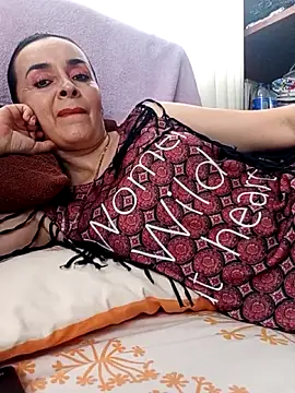 Samantha Sullivan  online show from October 3, 4:45 pm