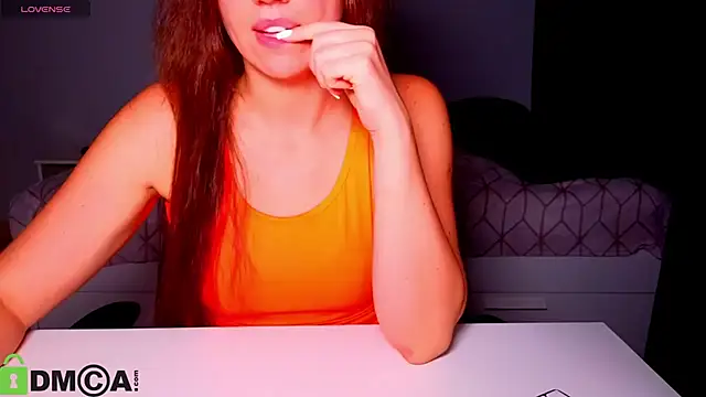 Akasha 007 online show from December 3, 9:17 pm