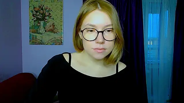 TaylorBre online show from November 17, 6:47 am