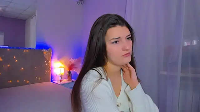 Laura Leee online show from March 13, 6:26 am