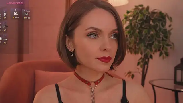 lil fleur online show from October 21, 4:00 pm