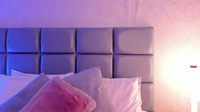 SpicySugar  online show from April 6, 8:10 pm