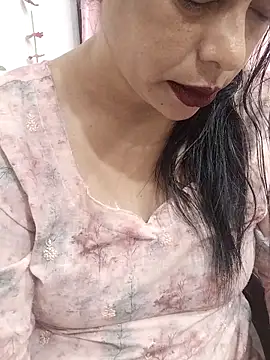 Urmila bhabhii online show from December 18, 3:44 am