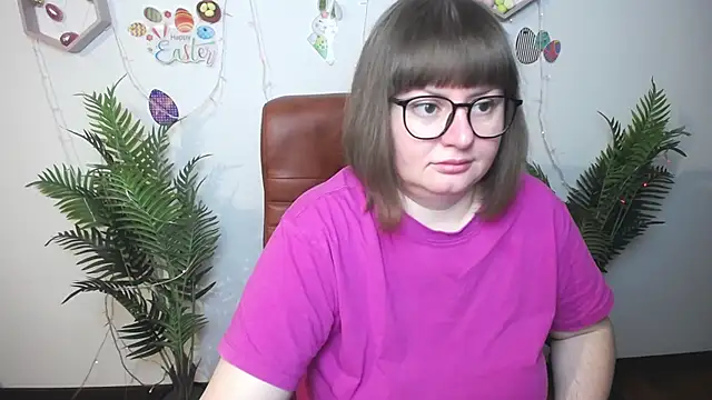 ZannaDreil online show from April 11, 6:44 pm