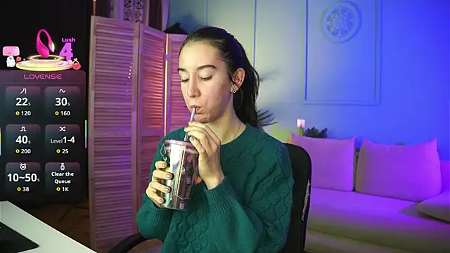 Belle Via online show from October 14, 3:58 pm