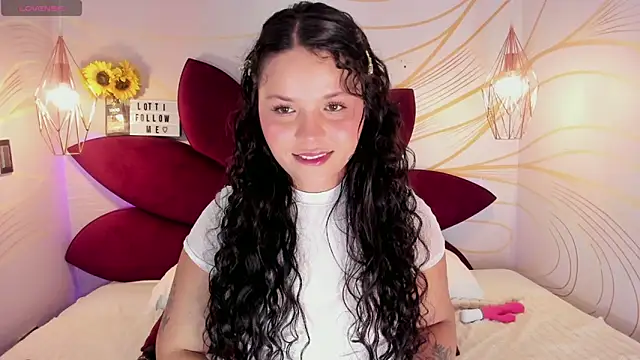 LottiCarter online show from September 18, 7:29 am