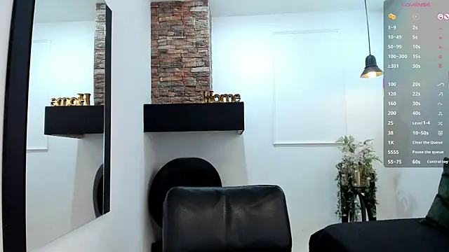 LenaRuiz  online show from September 14, 5:00 pm