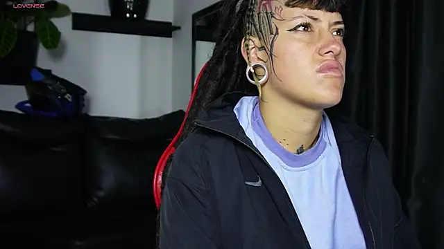  sharlotte777 online show from March 31, 2:06 pm